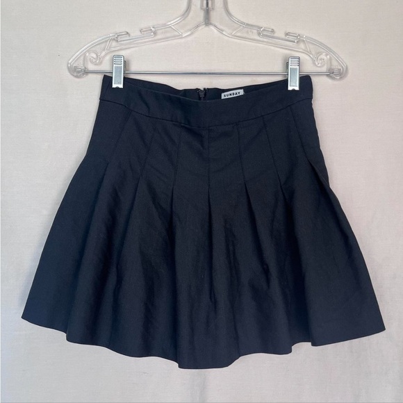 Aritzia Sunday Best OLIVE SKIRT in black - Picture 1 of 5